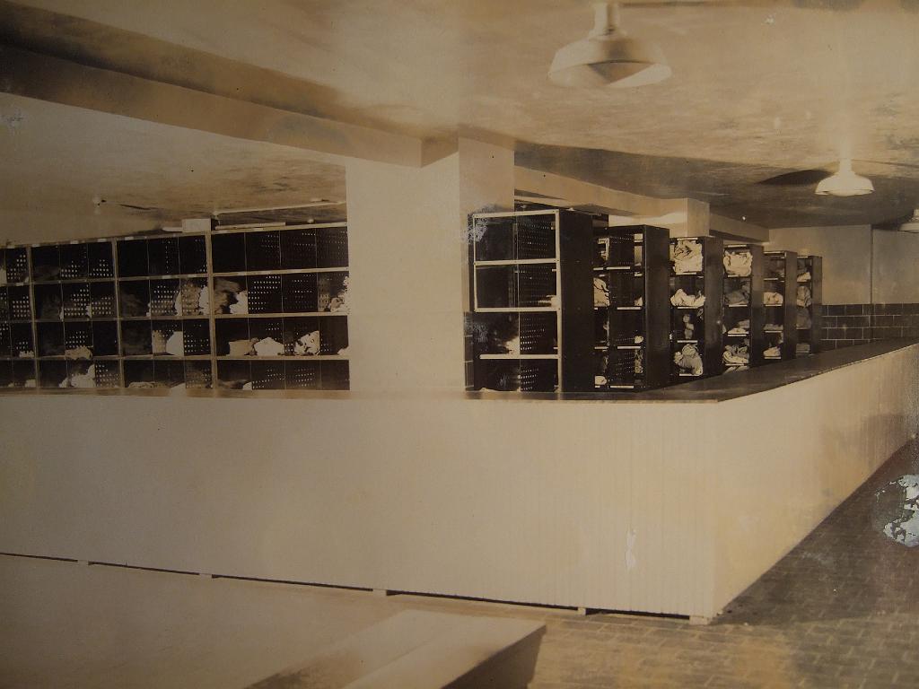 DSCF2446.JPG - Clothing Issue department