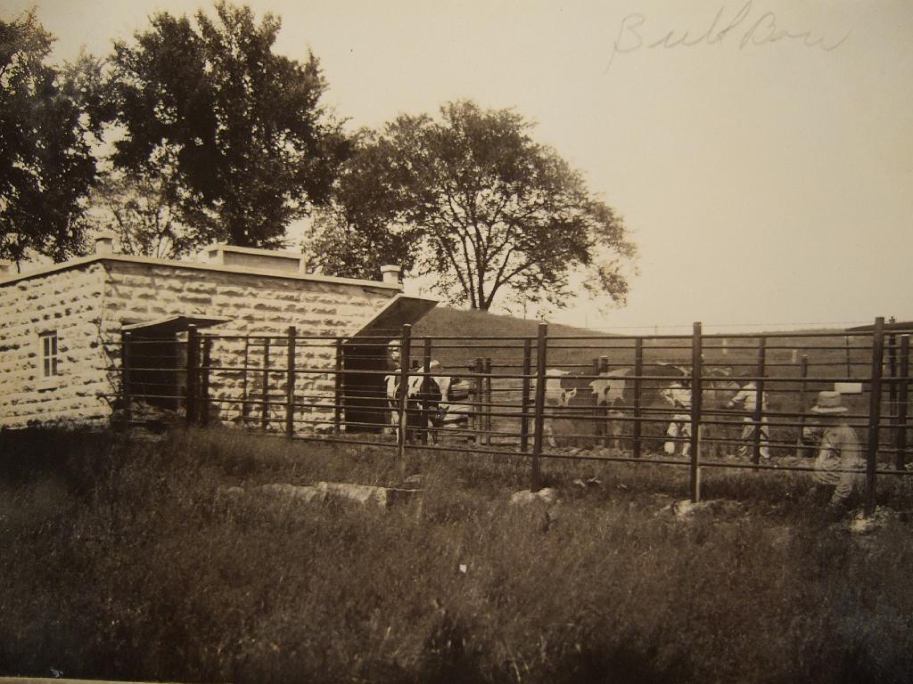 DSCF2483.JPG - Farm buildings